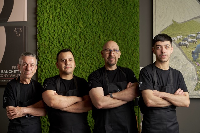 Il team della cucina Komos